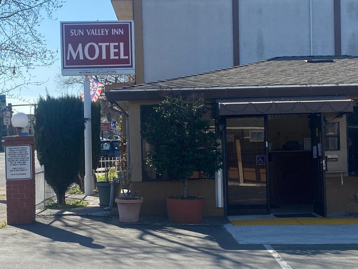 Sun Valley Inn Pleasant Hill Exterior foto